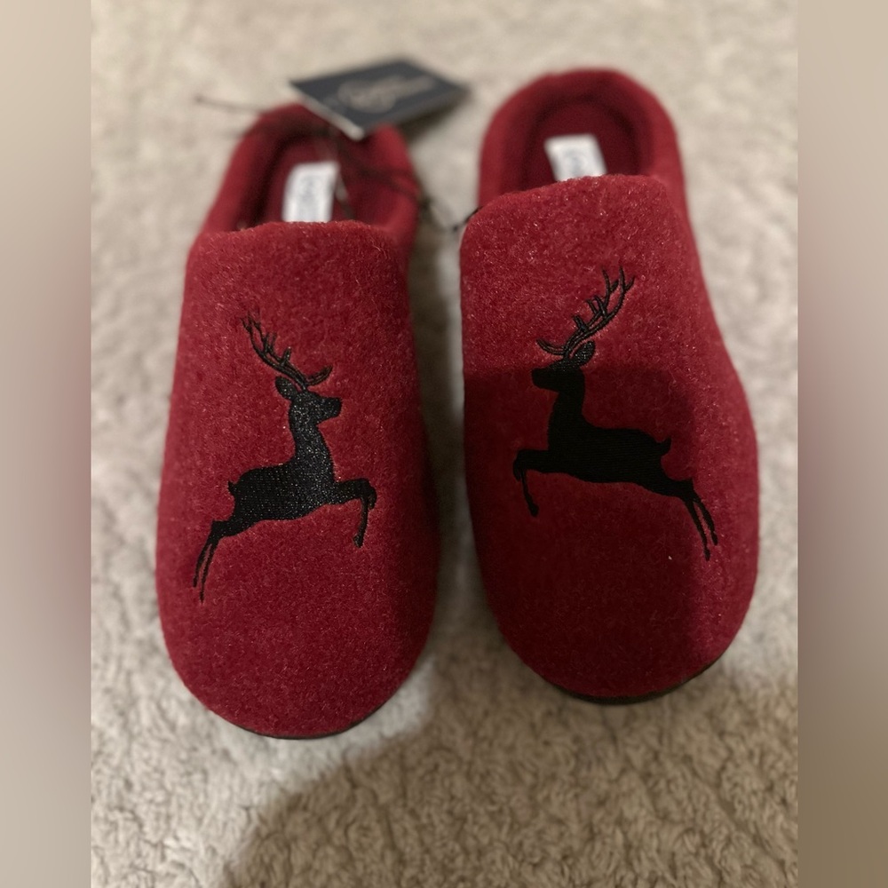 Women's/men Red Wool black deer Motif Daybreak Slipper Scuffs. Size‎ 8-9 NWT